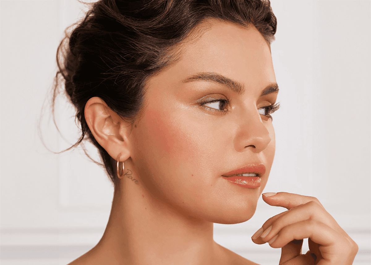 rare beauty liquid highlighter featured image