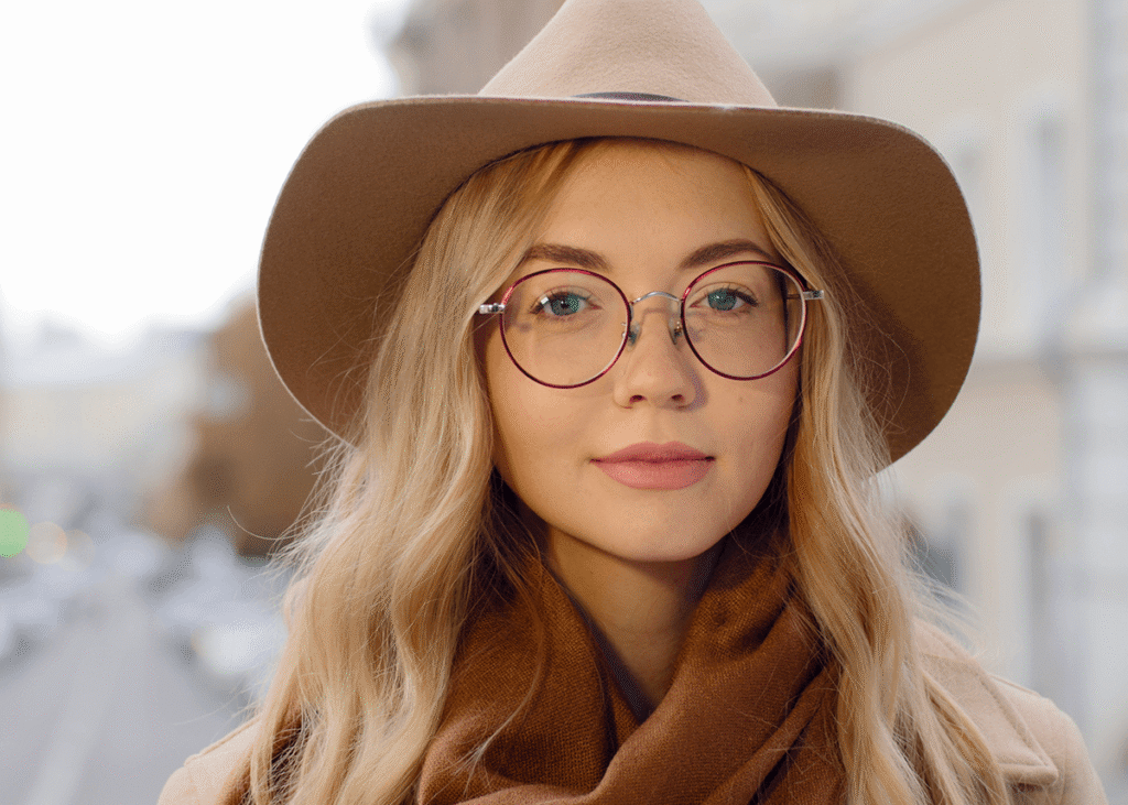 Natural makeup hipster look, large hat