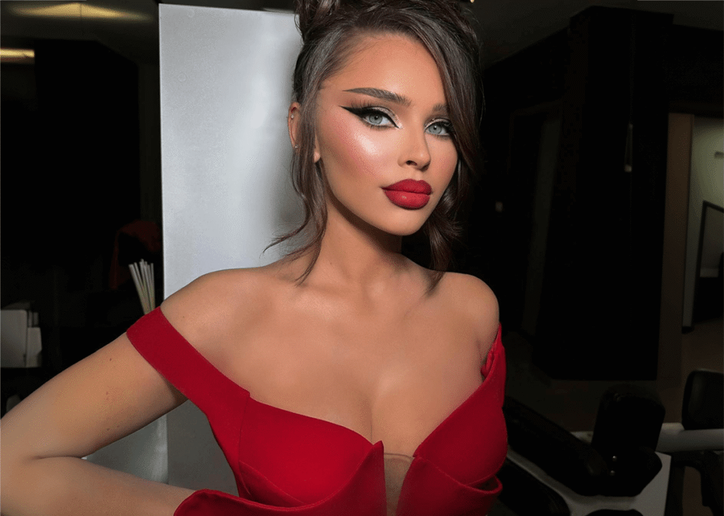 Woman with a wed dress with highlighter makeup